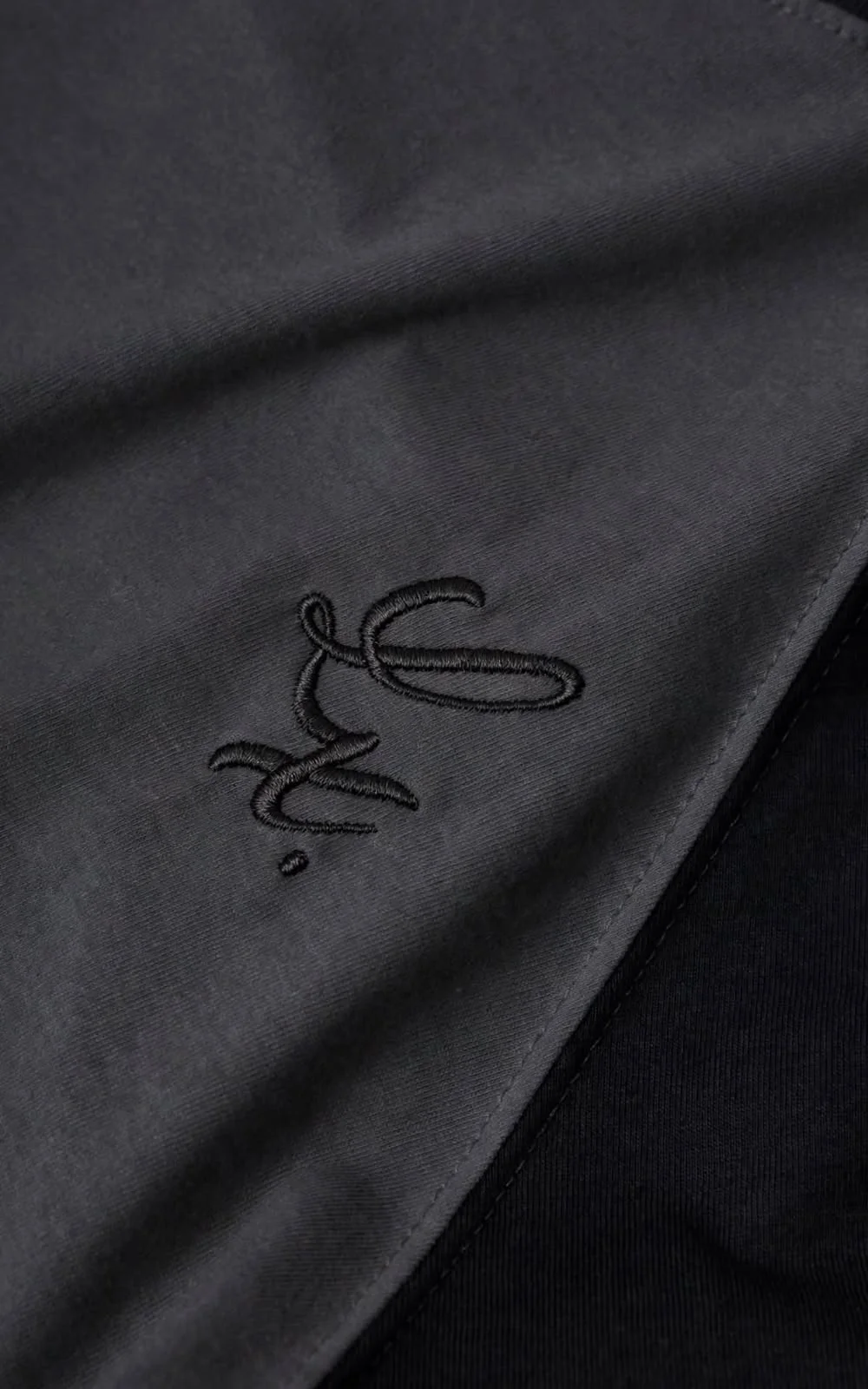 Remera League [ Carbón - Negro ]
