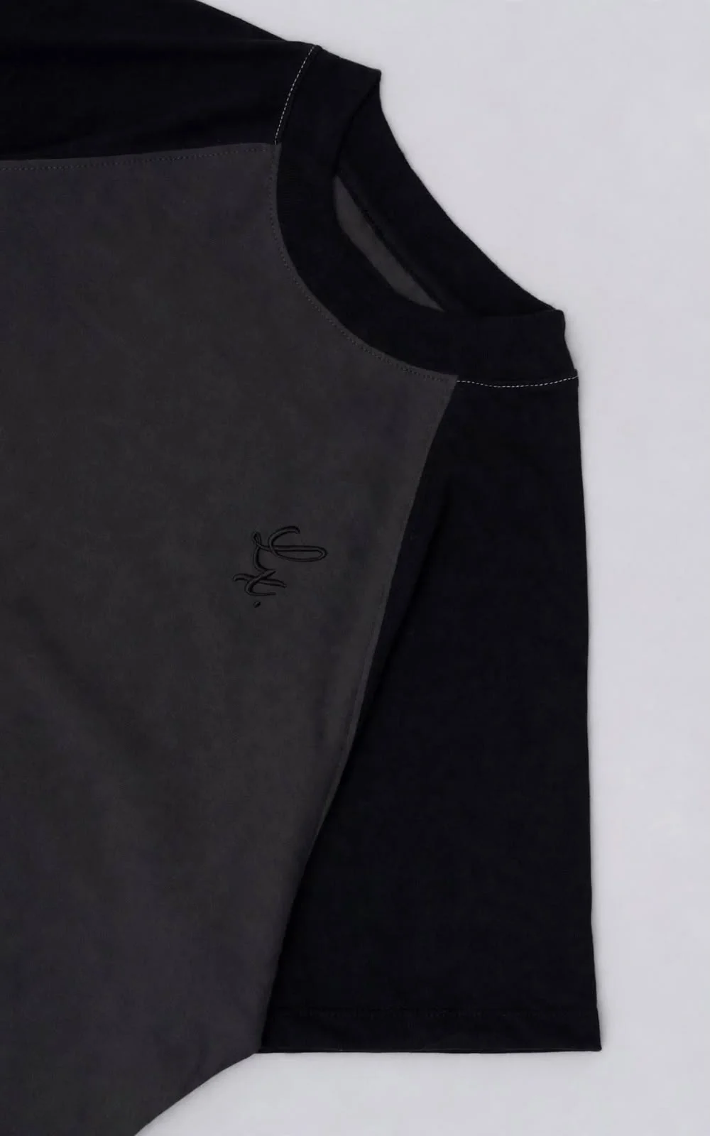 Remera League [ Carbón - Negro ]
