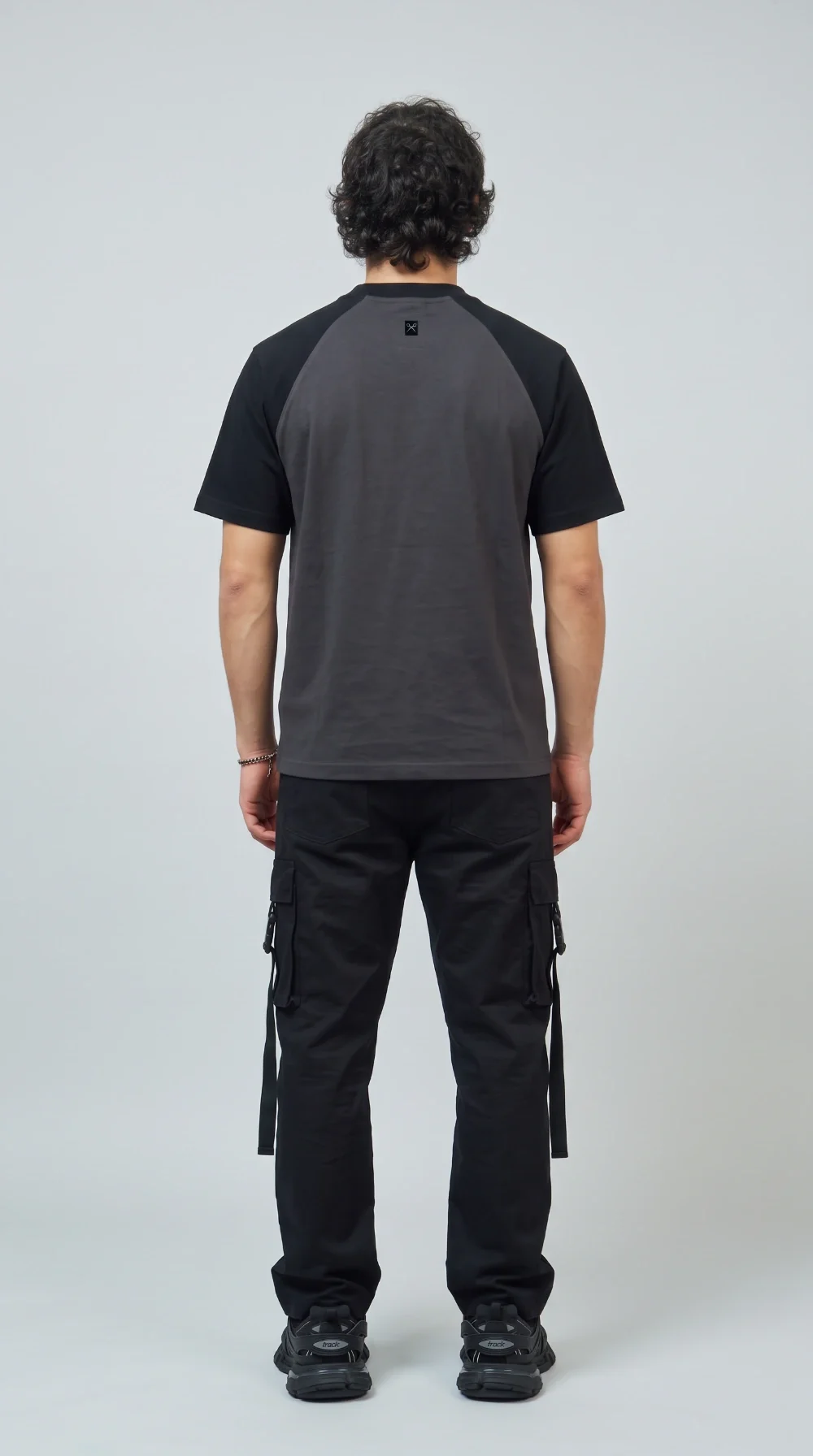 Remera League [ Carbón - Negro ]