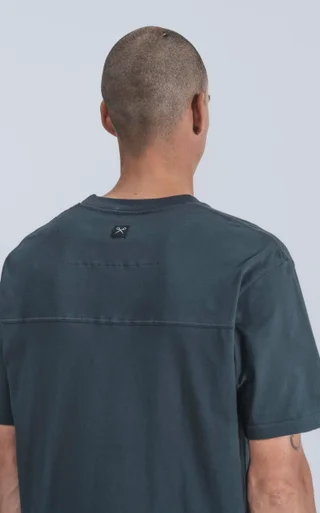 Remera B2Basic Premium [ Carbón ] - Vista 3