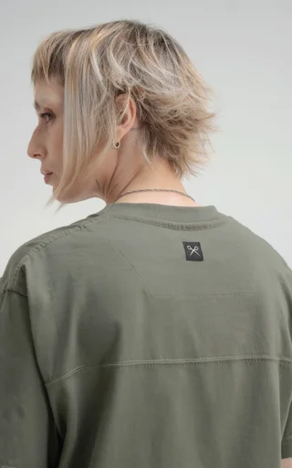 Remera B2Basic Premium  [ Militar ] - Vista 4