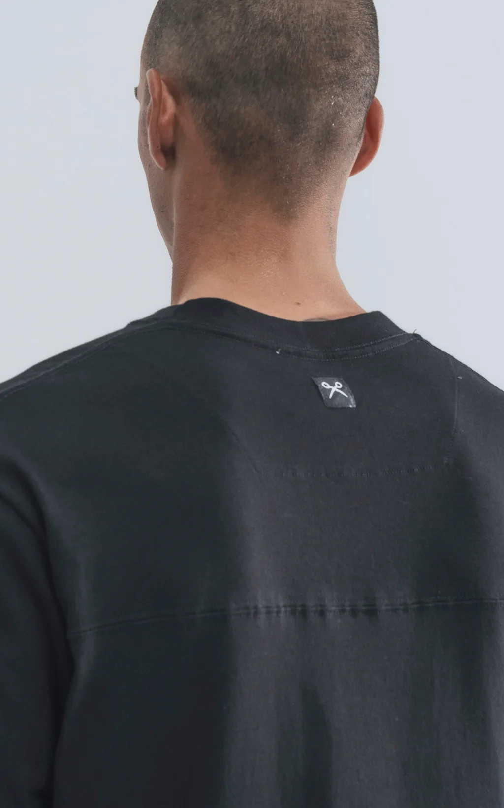 Remera B2Basic Premium [ Negro ]