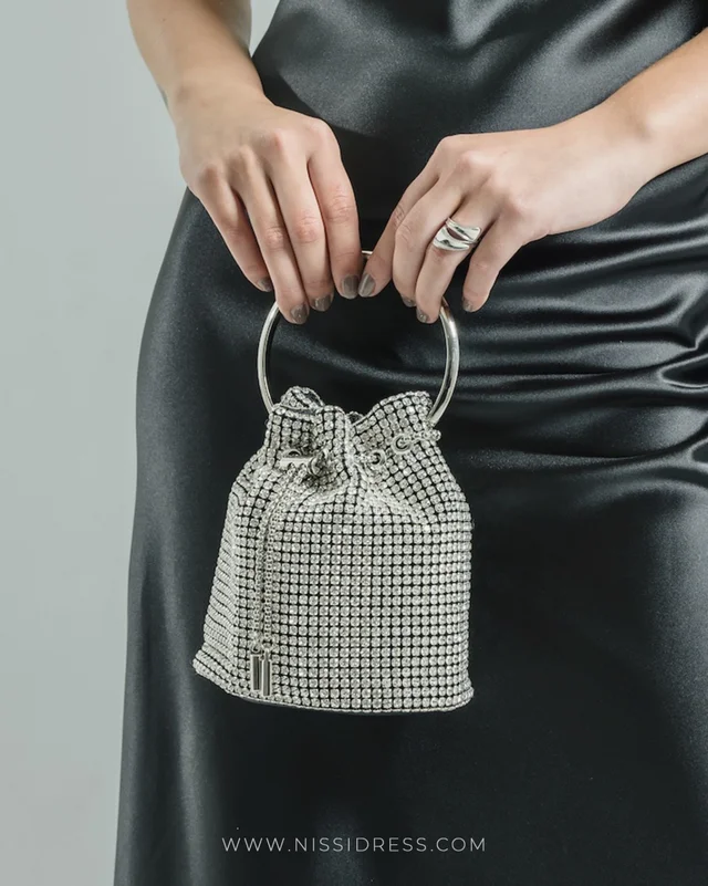 CARTERA HOBO CON BRILLOS