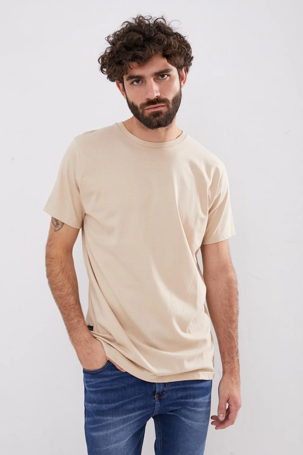 9000 - REMERA BASICA R