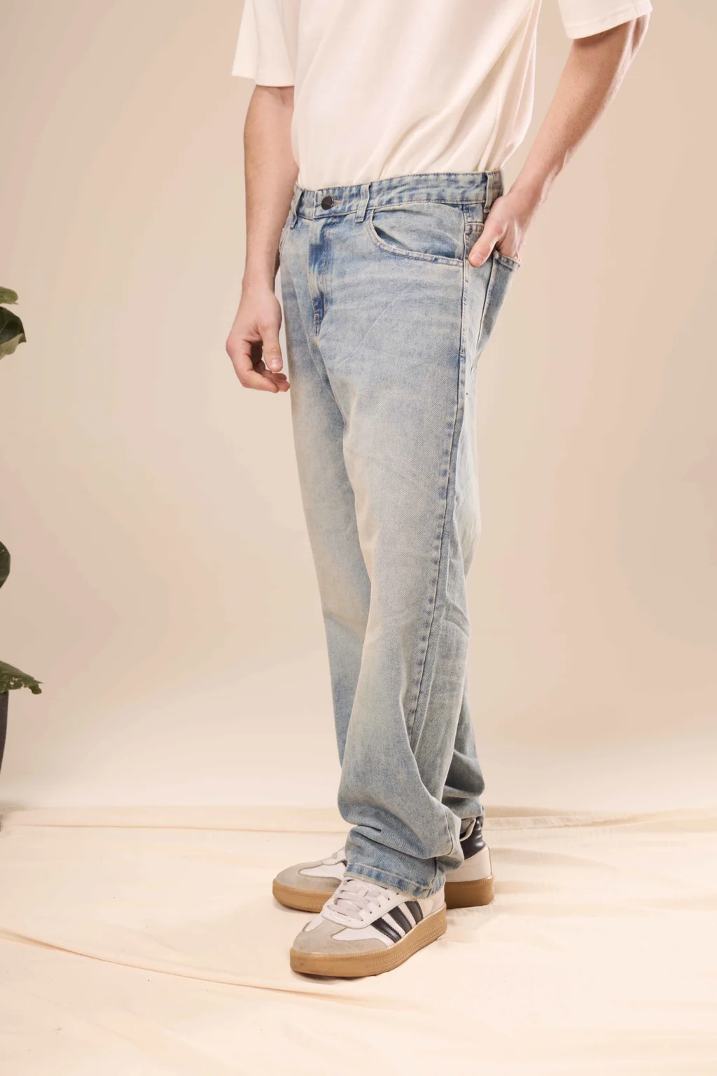 6809 - JEAN