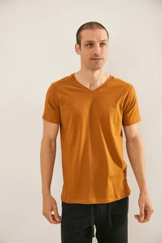 9001 - REMERA BASICA V - Vista 5
