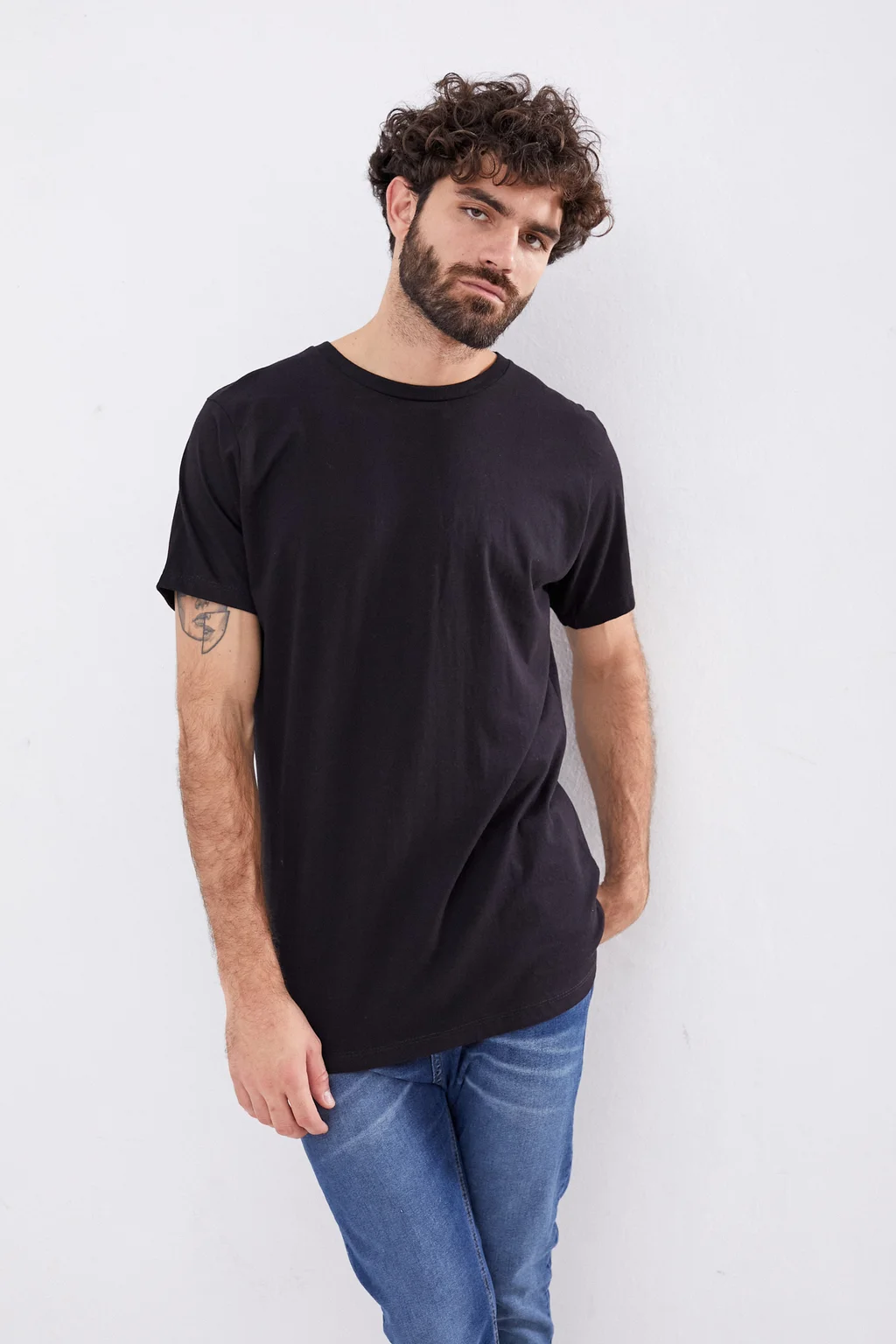 9000 - REMERA BASICA R