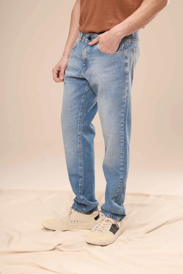 6831 - 6831 JEAN JUPITER