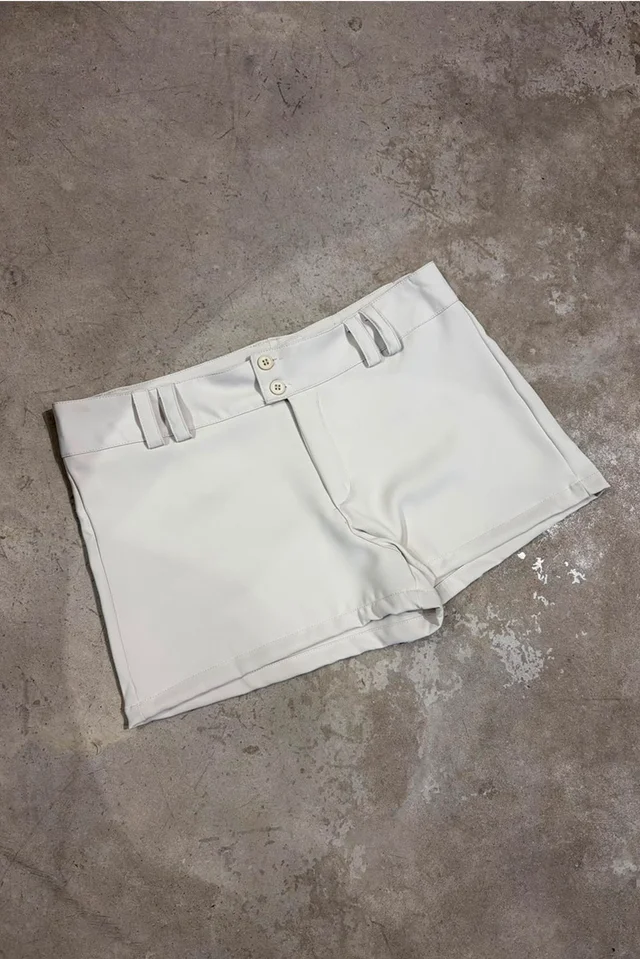 SHORT SHARTRINA