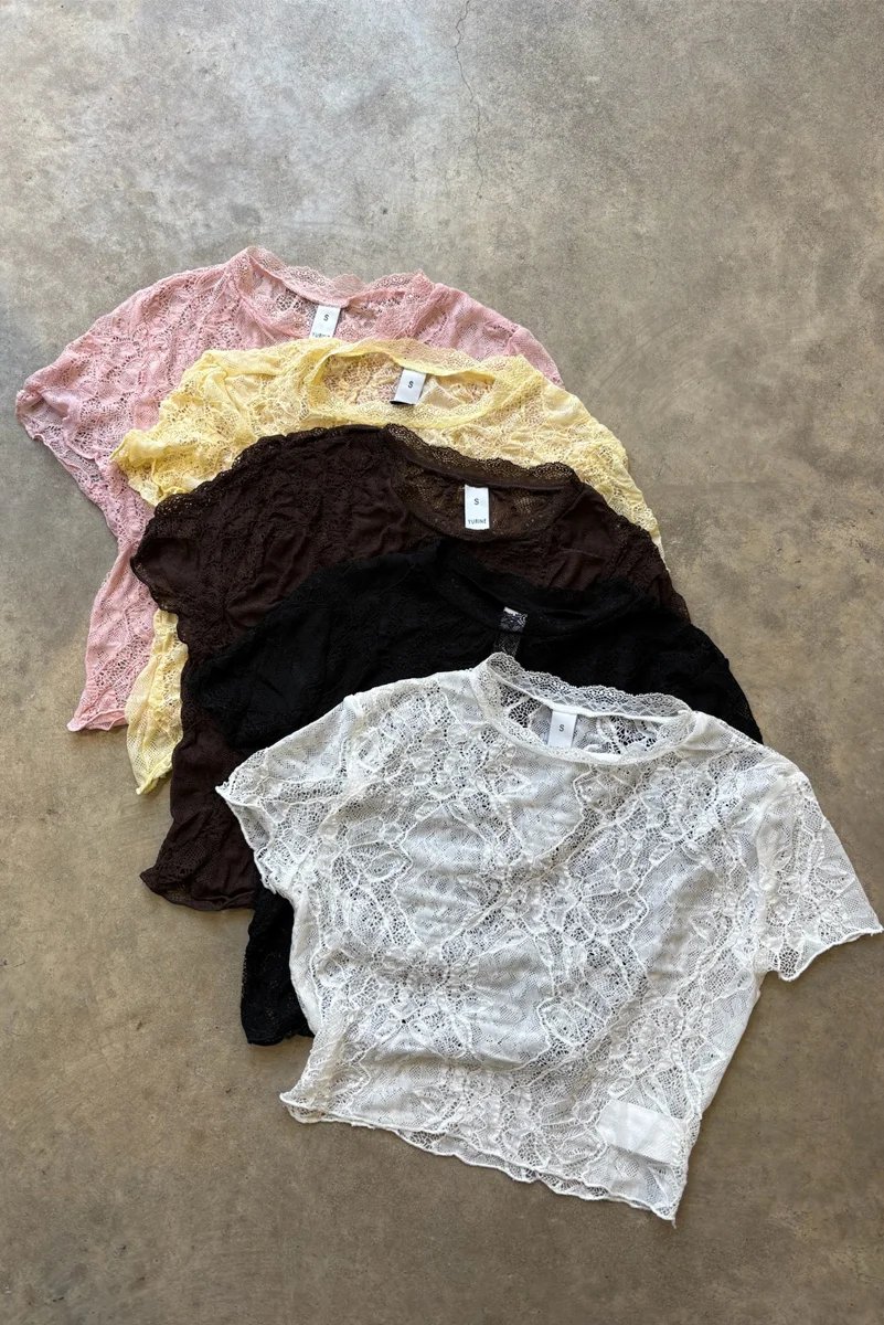 REMERA AMARA