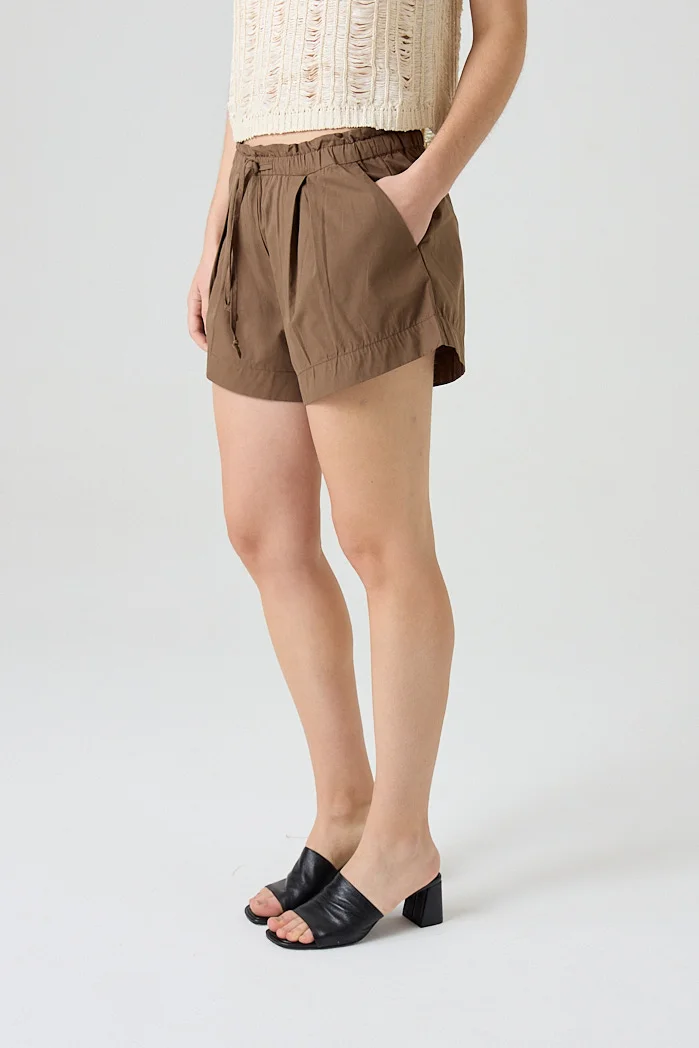 SHORT POPPY