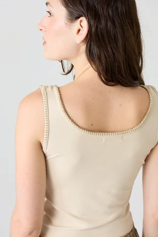 MUSCULOSA IZZIE - Vista 2