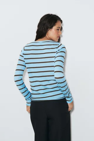 REMERA FINA - Vista 5