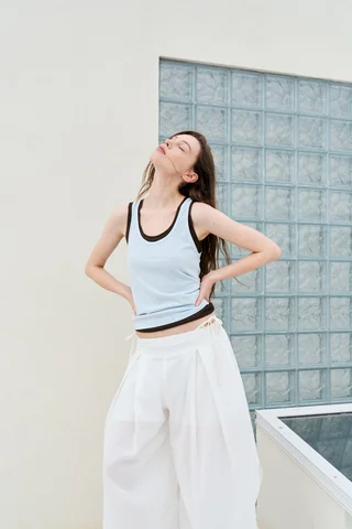 MUSCULOSA TESS - Vista 1