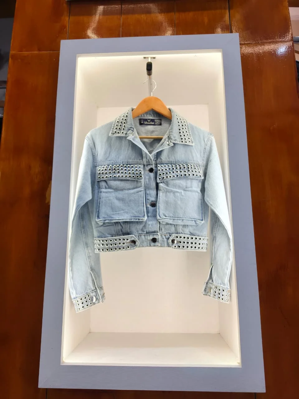 0800 - CAMPERA TACHAS - 0