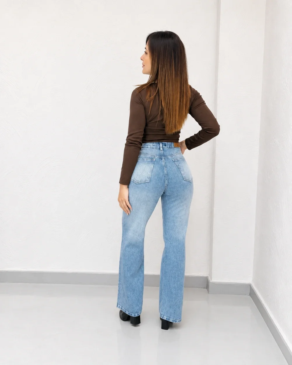 0101 - WIDE LEG VENECIA BRILLO - 1