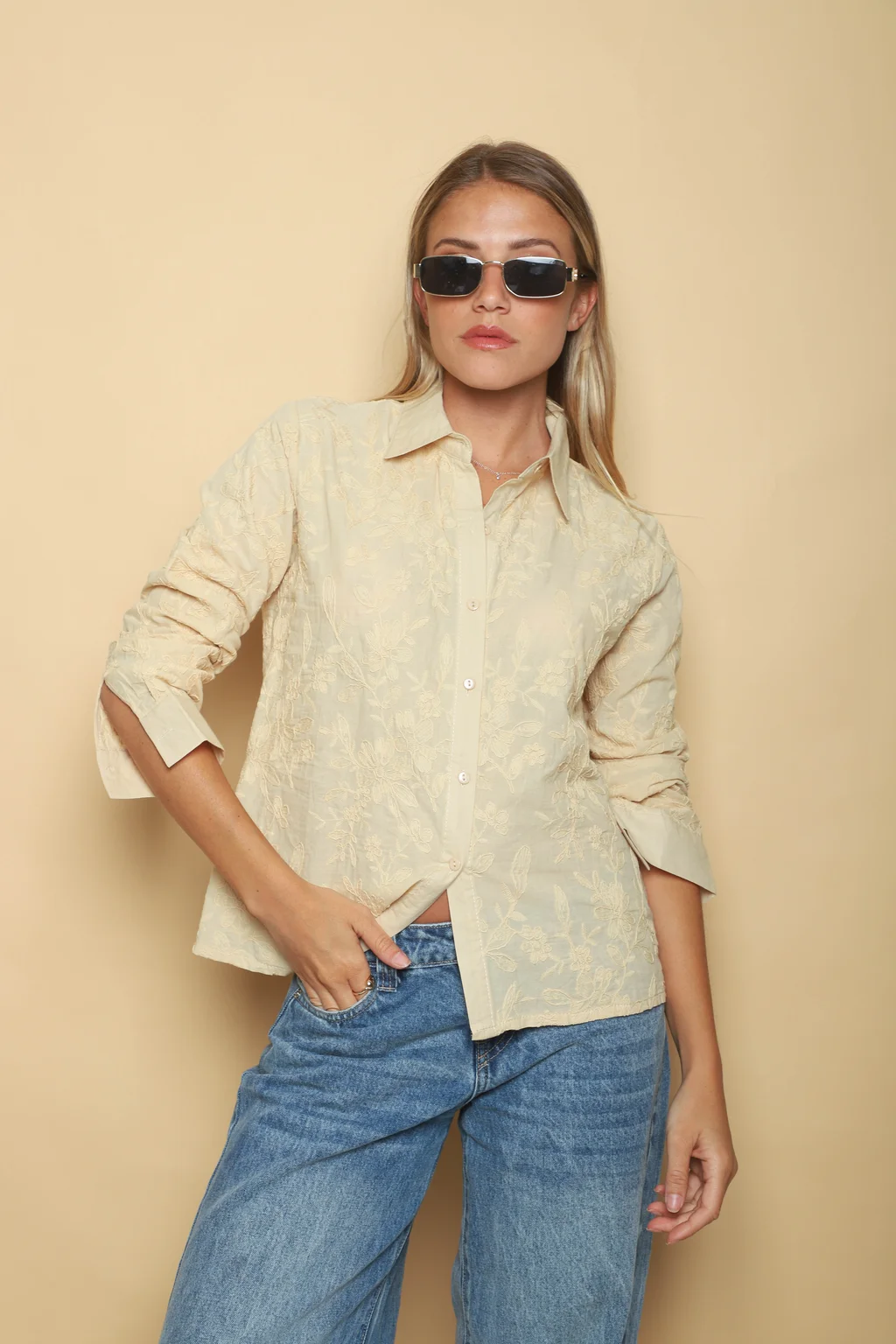 Camisa FINI FLOREADA con Hojas Bordadas GUK70227
