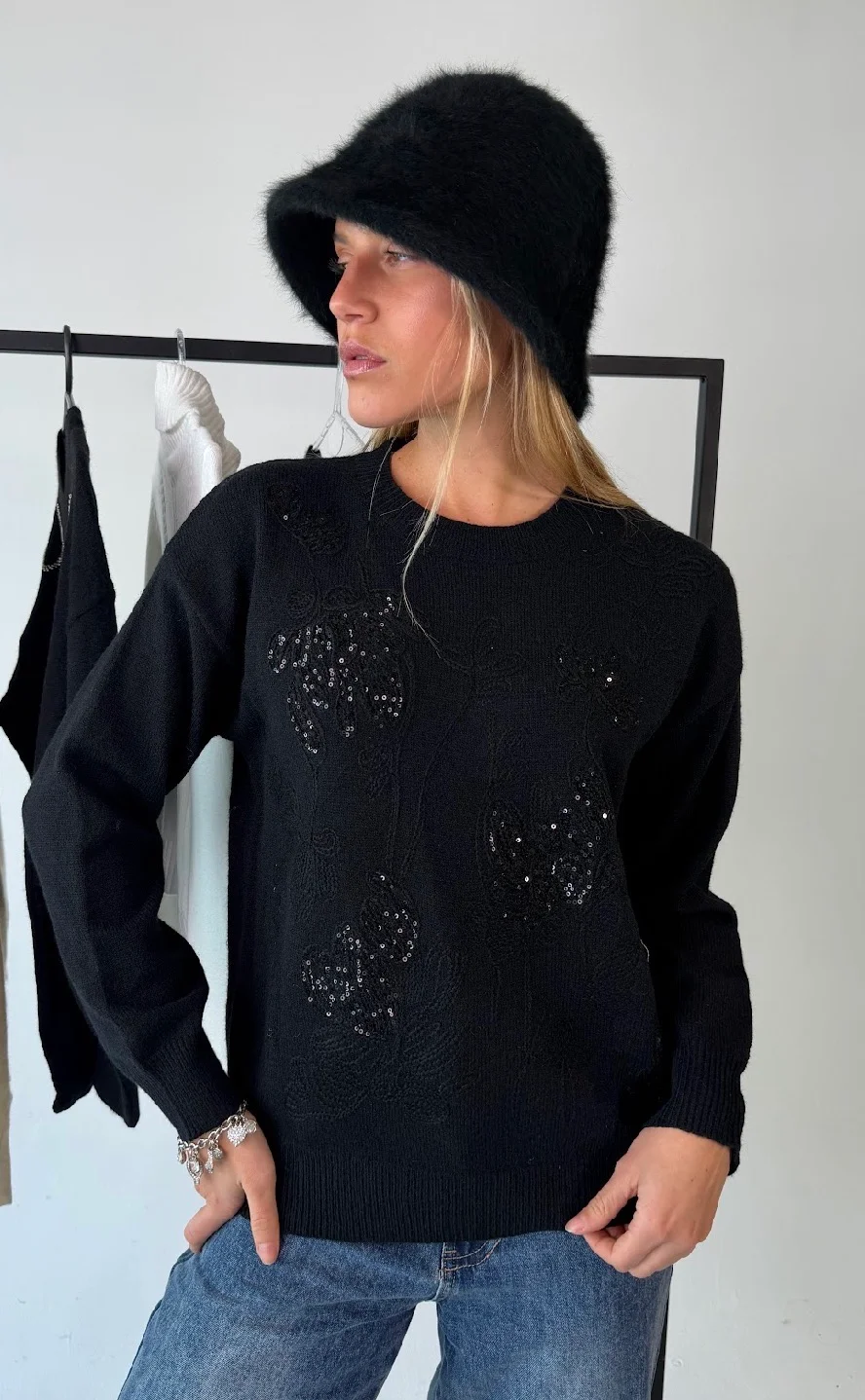 Sweater ROBSON c/bordado GU405832