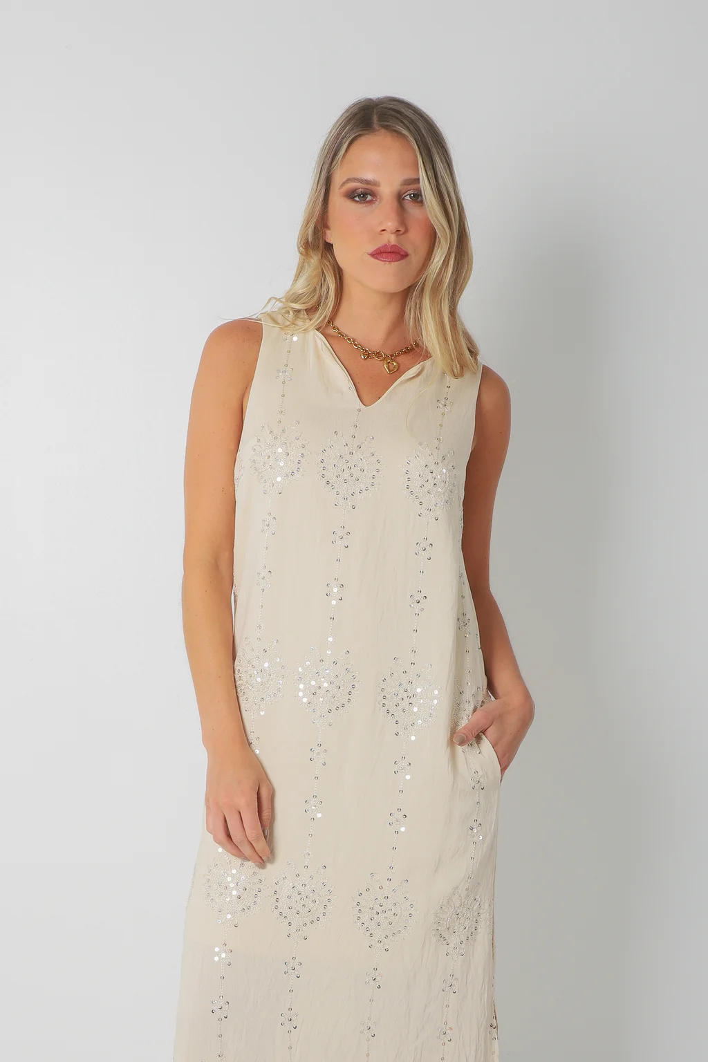 Vestido ZAFIRO de Lino c/Lentejuelas Hojas y Bolsillos GU250107