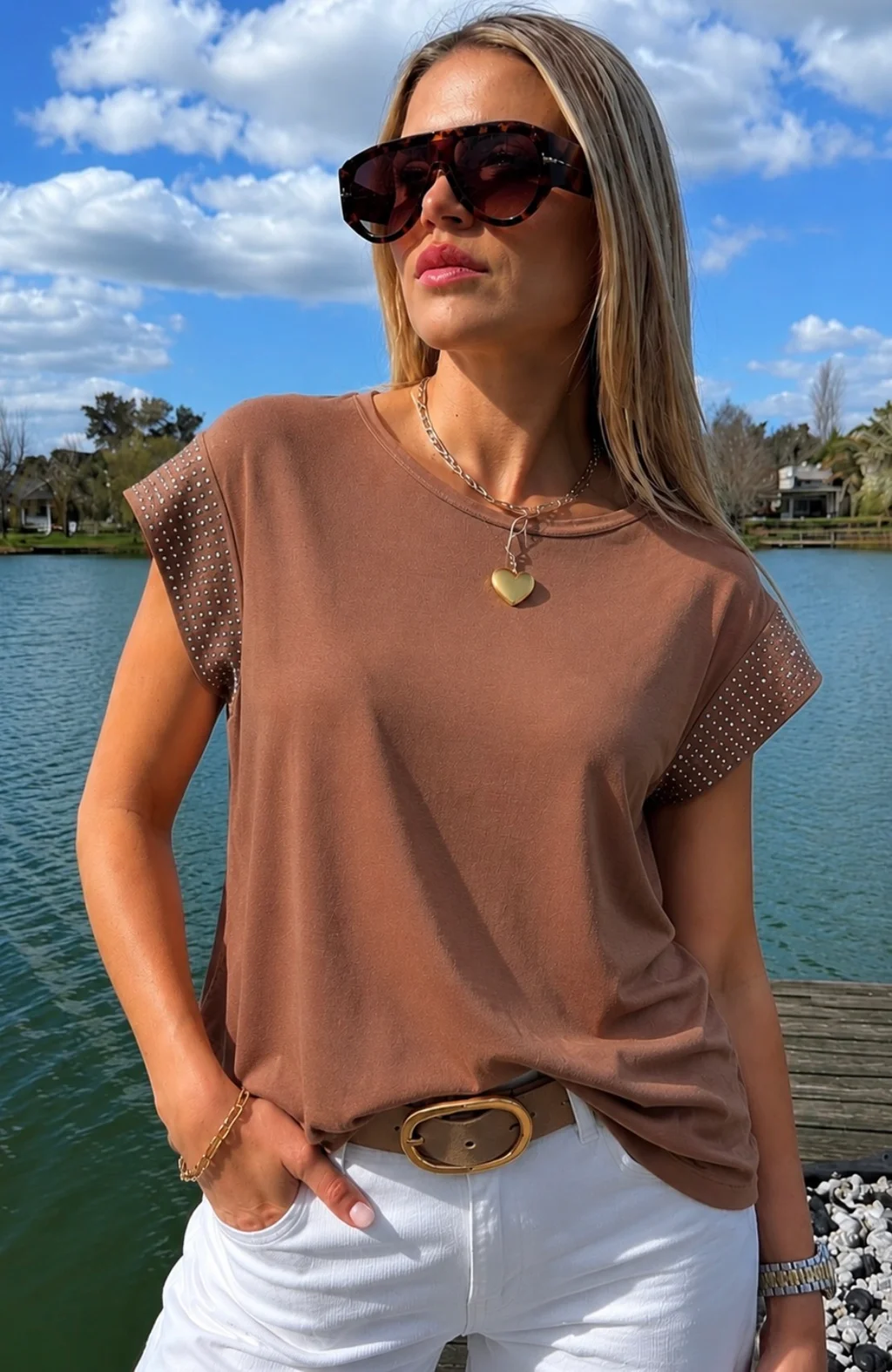 Remera KILIM de Modal Viscosa c/ Tachas en Mangas