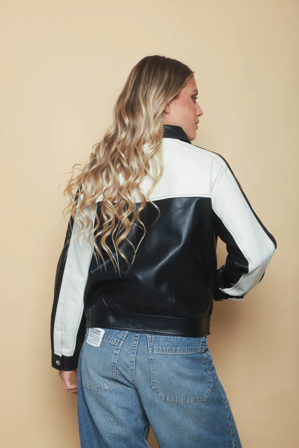 Campera California Black Ecocuero Combinada GUK2042