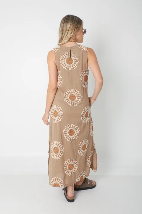 Vestido CIRUS Lino Bordado c/ Bolsillos GU250109