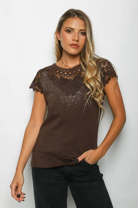 Remera ROYALTY Bordada con Strass GU356341
