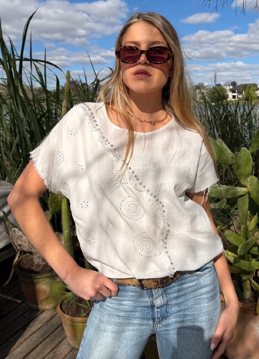 Blusa ARLEN Lino y Broderie con Piedras GU70214
