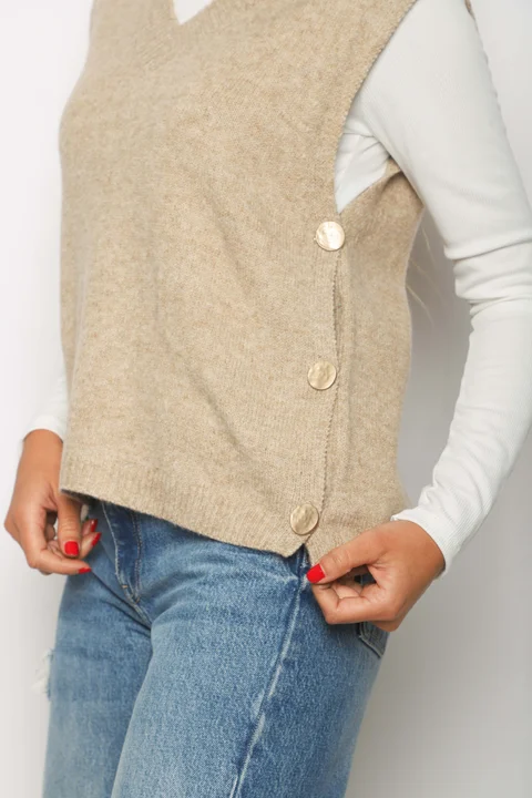 Chaleco FRANCE Cashmire Botones GU67602