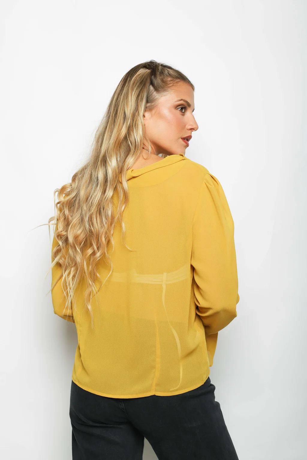 Blusa TITA Gasa c/Volados GUV60