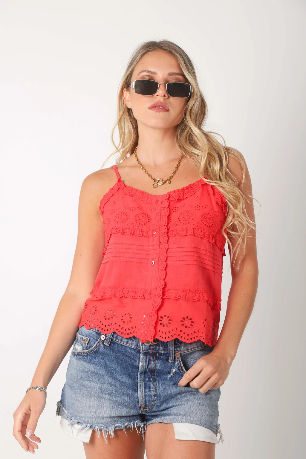 Musculosa Kavanah de Lino Abotonada con T ablitas y Broderie GUK4067