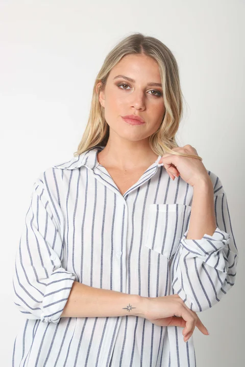 Camisa Emili Lino Larga Rayada con Bolsillo