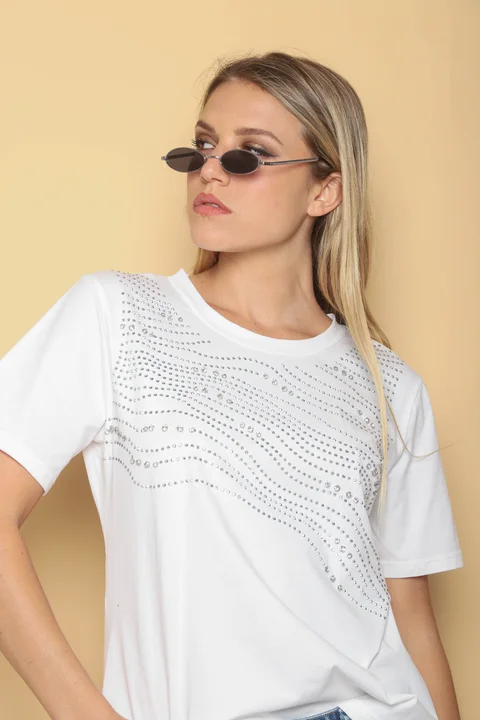 Remera MAREAS STRASS Y PIEDRAS GUK70139