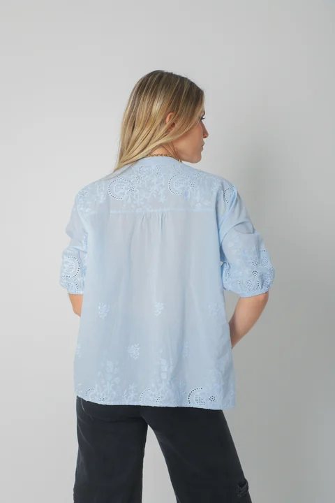 Blusa MAURA Broderie Bordada c/ Puño y Manga 3/4 GU0335
