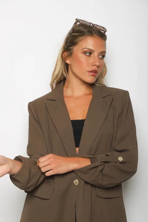 Blazer VICENA Sastrero Forrado con Boton Strass GUP33021