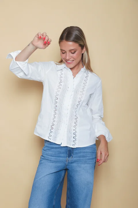 Camisa KARLY C/ Puntilla GUK4115