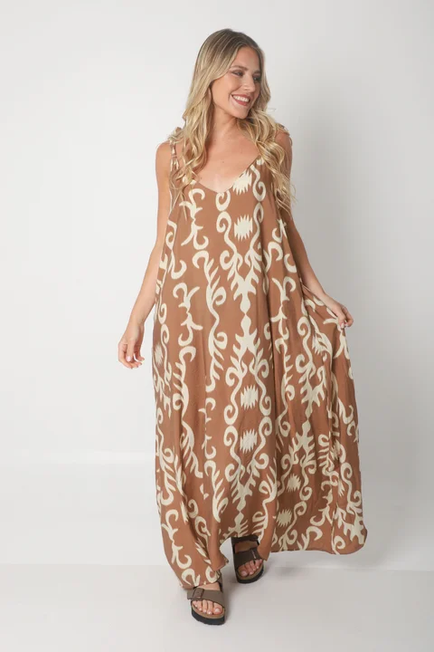 Vestido NISSI BULGARO AMPLIO de creppe c/ Tiras y Bolsillos