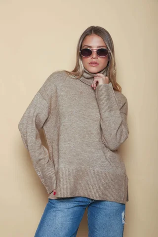 Poleron DANUBIO tejido grueso con Botones GUL836 - Vista 2