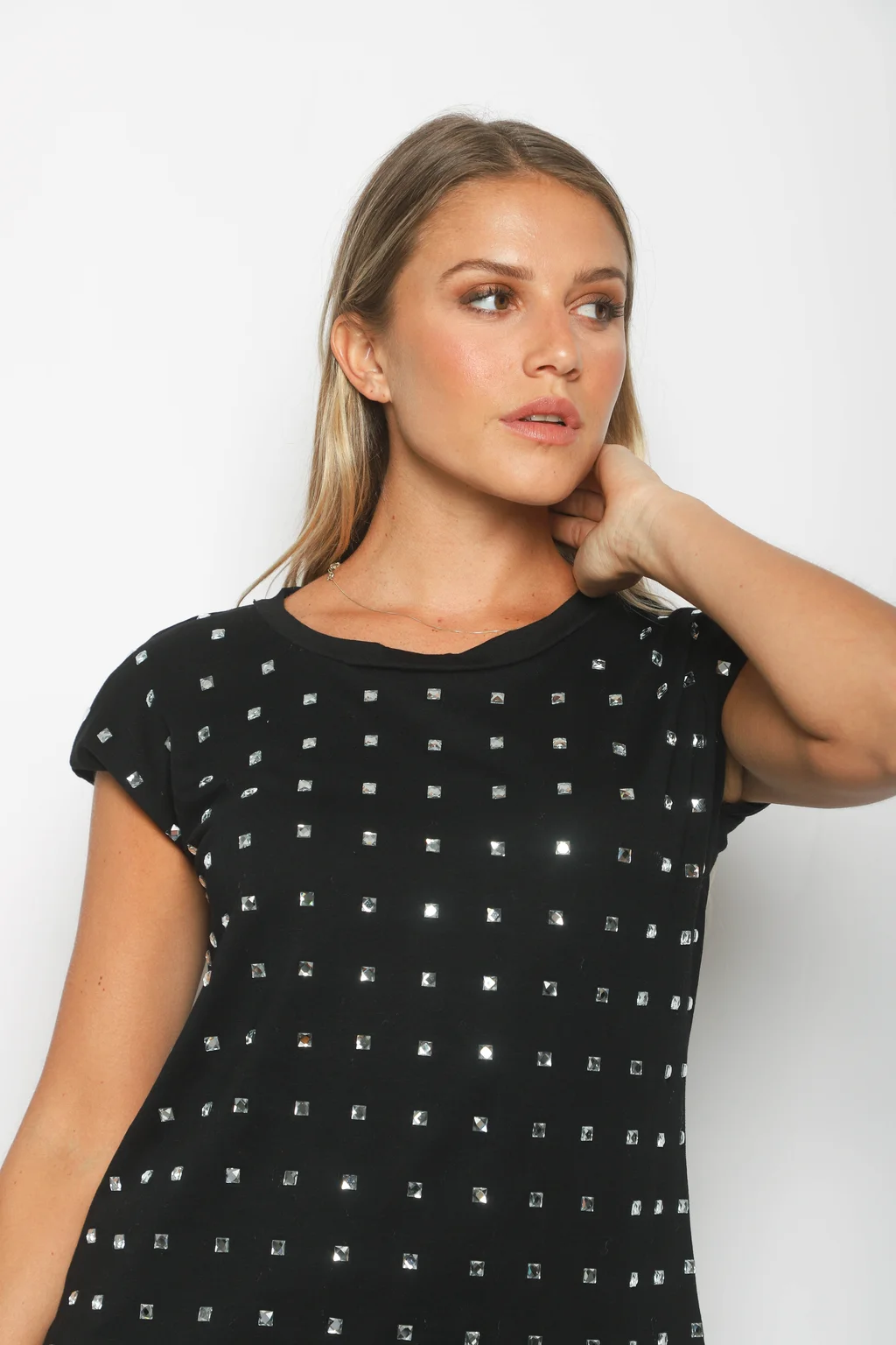 Remera FELISA c/ Hombreras y Piedras  GUK70073