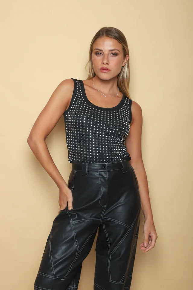 Body ROUSE Premium Microfibra Tachas Cuadradas GU32670