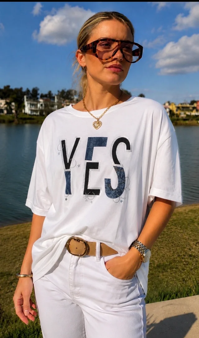 Remera Amplia Yes con Brillos GU87352