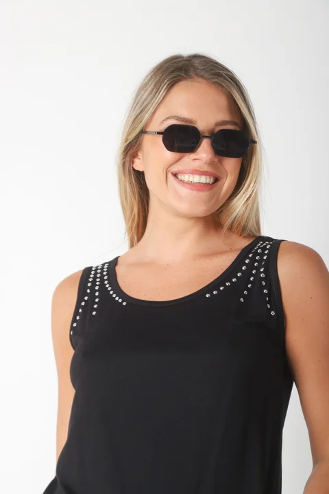 Musculosa  FIORE Creppe c/ Tachas