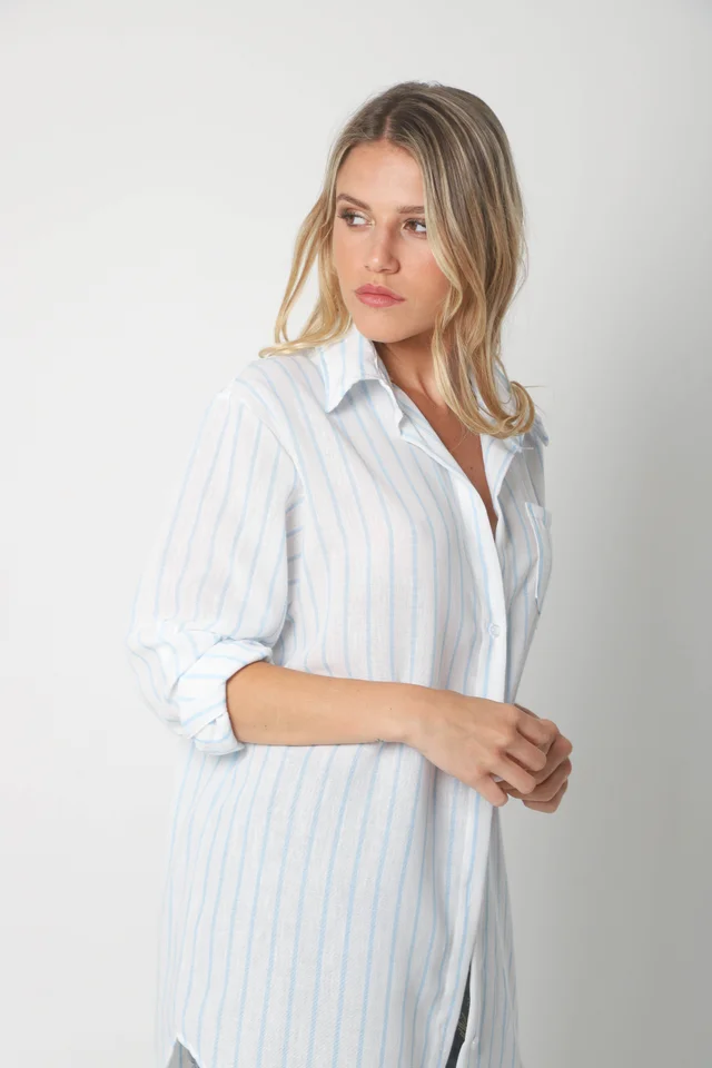 Camisa Emili Lino Larga Rayada con Bolsillo