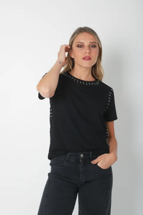 Remera SENSU Algodon Lycra c/Tachas GU733