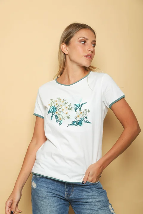 Remera LISER BORDADA GU356347