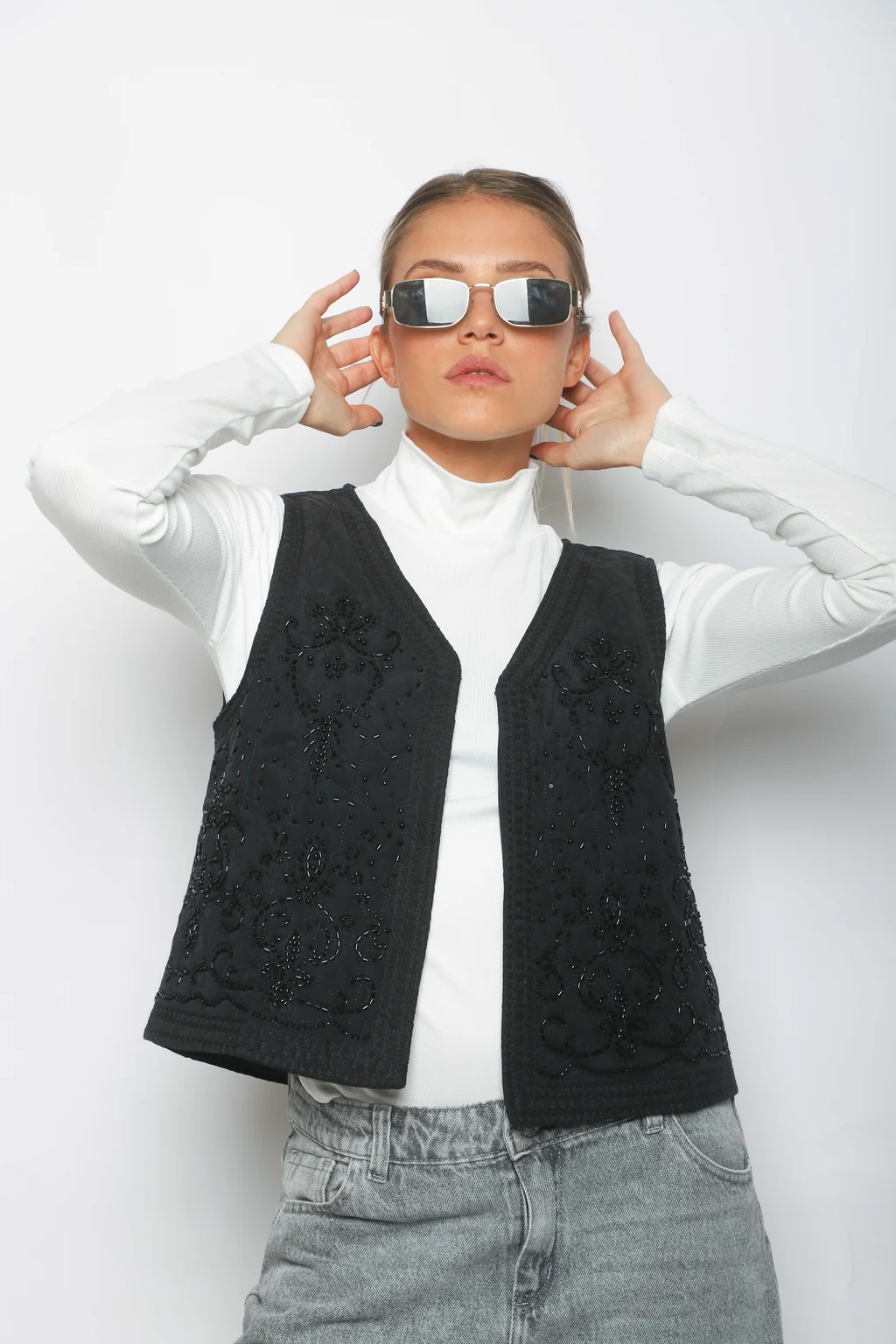 Chaleco DENISE Bordado con Canutillo GU5938