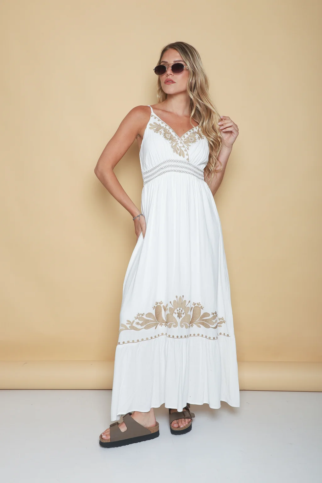 Vestido SIMONE Bordado GU0534