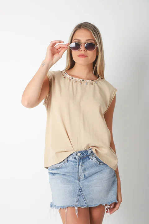 Músculosa KIER Lino c/aplique GUK70118