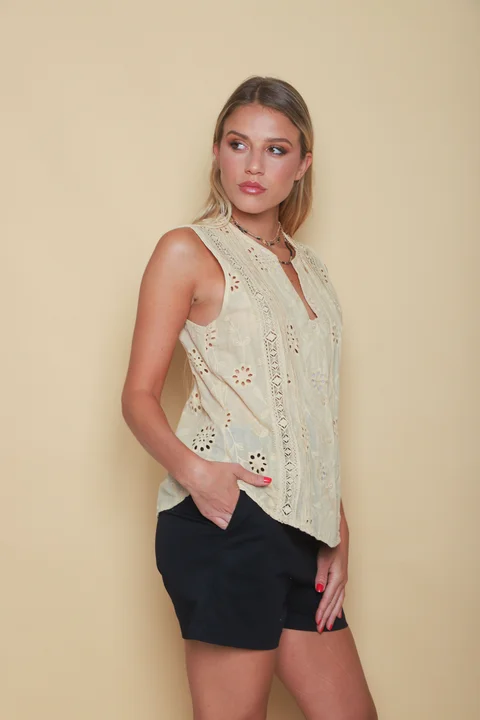 Blusa KANI Broderie GUK70212