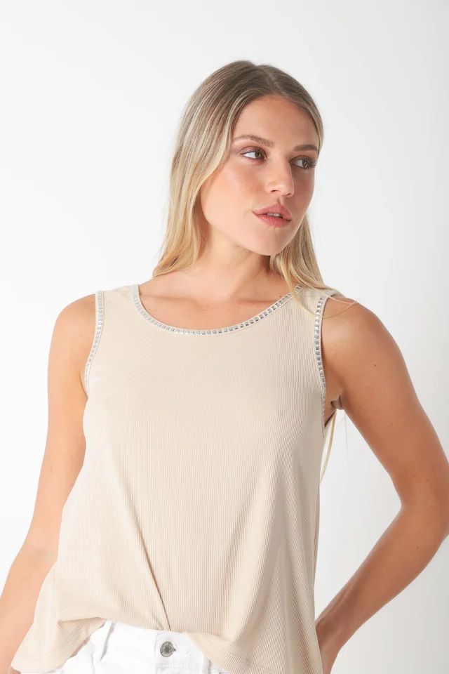 Musculosa  MORA  MORLEY C/ Tachas Cuadradas